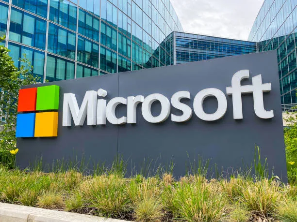 Microsoft oferece demissão voluntária a 60 mil pessoas